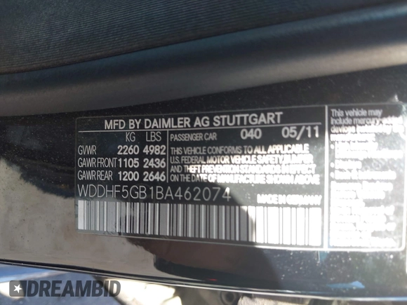 2011 Mercedes-Benz E-Class E 350 Luxury with VIN WDDHF5GB1BA462074, listed as a IAAI auction lot 42017000 with 170,658 mi miles. Bid and sale history available at carsss.com. Image 9.