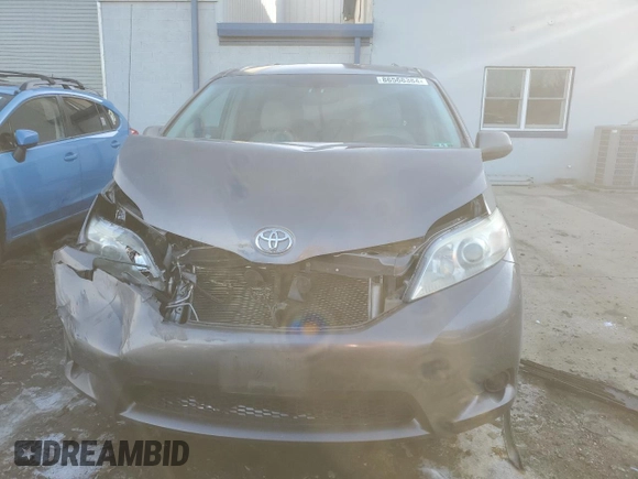2011 Toyota Sienna LE AAS with VIN 5TDKK3DC8BS036611, listed as a Copart auction lot 86568384 with 160,580 mi miles and Salvage Title. Bid and sale history available at carsss.com. Image 5.