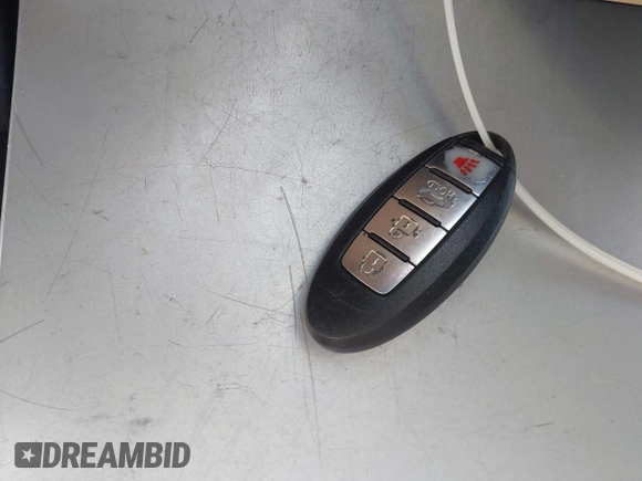 2016 Nissan Pathfinder S with VIN 5N1AR2MN7GC670676, listed as a IAAI auction lot 42391995 with 165,391 mi miles and . Bid and sale history available at DreamBid. Image 11.