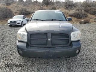 2006 Dodge Dakota SLT with VIN 1D7HW48NX6S665497, listed as a Copart auction lot 47468295 with 215,427 mi miles and Salvage Title. Bid and sale history available at carsss.com. Image 5.