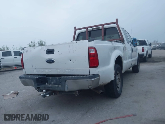 2008 Ford Super Duty F-250 SRW XL with VIN 1FTNX20568ED66942, listed as a IAAI auction lot 41809065 with 270,424 mi miles. Bid and sale history available at carsss.com. Image 4.