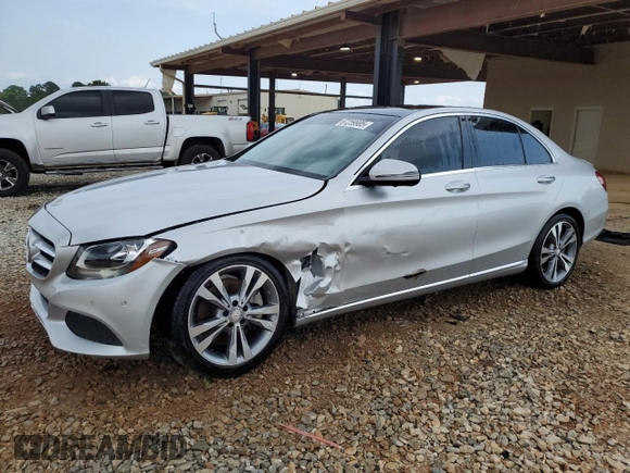 2016 Mercedes-Benz C 300 z VIN 55SWF4JB3GU176843, wystawiony jako Copart lot #57259905 z przebiegiem 87 361 mil mil oraz Szkoda całkowita • Salvage title. Historia ofert i sprzedaży dostępna na DreamBid. Obrazek 1.