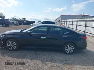 2020 Nissan Altima 2.5 S with VIN 1N4BL4BV4LC242265, listed as a IAAI auction lot 40421547 with 113,010 mi miles. Bid and sale history available at carsss.com. Image 15.