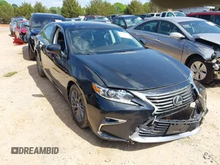 2018 Lexus ES 350 z VIN 58ABK1GG9JU104173, wystawiony jako IAAI lot #41968957 z przebiegiem 83 624 mil mil oraz . Historia ofert i sprzedaży dostępna na DreamBid. Obrazek 1.