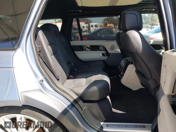 2019 Land Rover Range Rover с VIN SALGS5RE8KA563002, выставлен на аукционе IAAI как лот 41977296 с пробегом Не указан миль и . История ставок и продаж доступна на DreamBid. Изображение 8.