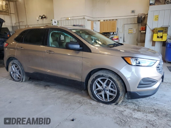 2021 Ford Edge SE with VIN 2FMPK4G96MBA23884, listed as a Copart auction lot 45997735 with 129,558 mi miles and Salvage title. Bid and sale history available at DreamBid. Image 4.