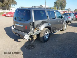 2008 Nissan Pathfinder LE z VIN 5N1AR18U48C638622, wystawiony jako IAAI lot #41975580 z przebiegiem 178 133 mil mil oraz . Historia ofert i sprzedaży dostępna na DreamBid. Obrazek 4.