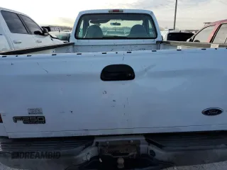 2004 Ford F-250 XL с VIN 1FTNF20L34ED15247, выставлен на аукционе Copart как лот 88119525 с пробегом 336 410 миль миль и Списание • Salvage title. История ставок и продаж доступна на DreamBid. Изображение 10.