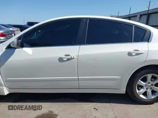 2007 Nissan Altima 2.5 with VIN 1N4AL21E77N476931, listed as a IAAI auction lot 41978623 with 182,607 mi miles. Bid and sale history available at carsss.com. Image 14.