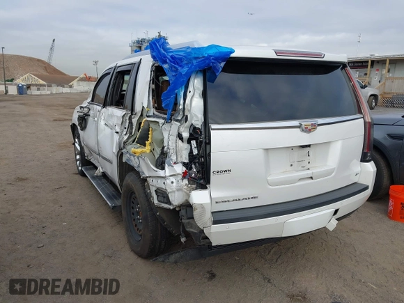 2017 Cadillac Escalade Platinum z VIN 1GYS4DKJ7HR277904, wystawiony jako IAAI lot #41757014 z przebiegiem 109 177 mil mil oraz . Historia ofert i sprzedaży dostępna na DreamBid. Obrazek 3.