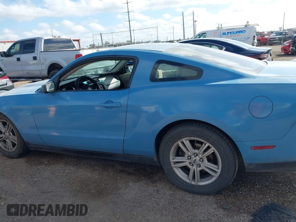 2011 Ford Mustang V6 with VIN 1ZVBP8AM1B5160444, listed as a IAAI auction lot 41674386 with 113,893 mi miles and . Bid and sale history available at carsss.com. Image 14.