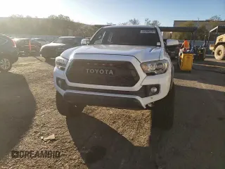2017 Toyota Tacoma SR5 with VIN 3TMAZ5CNXHM032008, listed as a Copart auction lot 84200154 with 84,337 mi miles and Salvage Title. Bid and sale history available at carsss.com. Image 13.