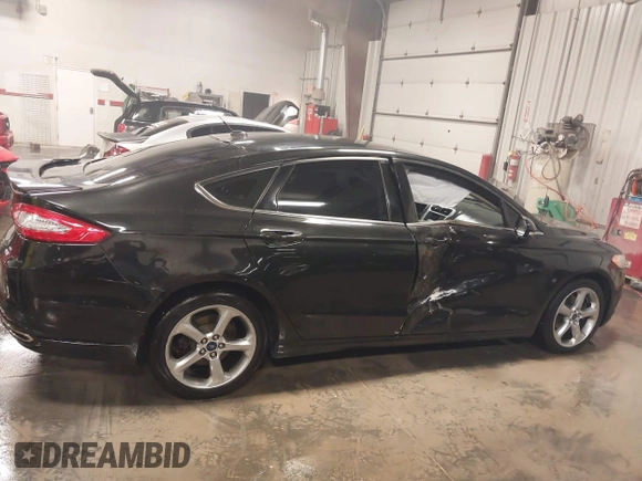 2015 Ford Fusion SE with VIN 3FA6P0H93FR171381, listed as a IAAI auction lot 41169278 with 145,897 mi miles. Bid and sale history available at carsss.com. Image 13.