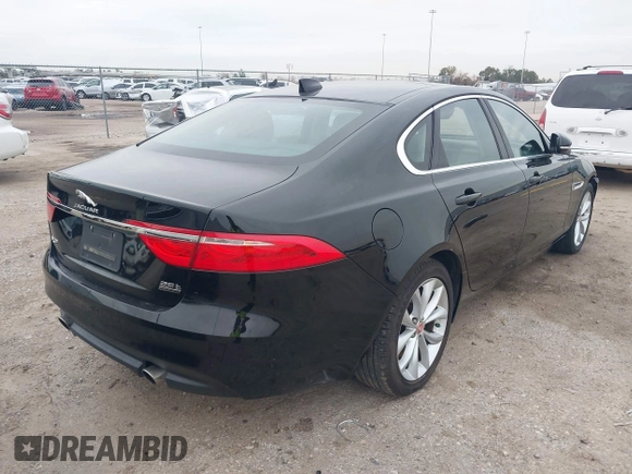 2019 Jaguar XF 25t Premium with VIN SAJBJ4FX5KCY78947, listed as a IAAI auction lot 41261473 with 68,891 mi miles. Bid and sale history available at carsss.com. Image 4.