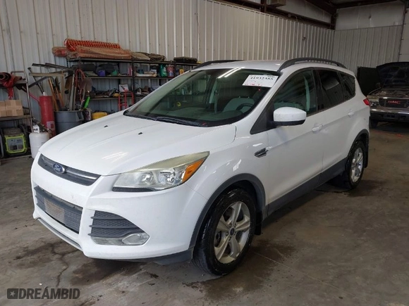 2014 Ford Escape SE with VIN 1FMCU9GX3EUE01045, listed as a IAAI auction lot 41932355 with 105,248 mi miles. Bid and sale history available at carsss.com. Image 2.