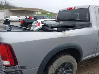 2021 Ram 1500 Warlock z VIN 1C6RR7GT0MS505043, wystawiony jako IAAI lot #41993392 z przebiegiem 86 811 mil mil oraz . Historia ofert i sprzedaży dostępna na DreamBid. Obrazek 17.