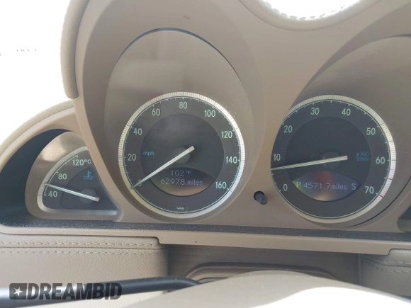 2007 Mercedes-Benz SL 550 with VIN WDBSK71F57F126438, listed as a IAAI auction lot 42743122 with 62,978 mi miles and . Bid and sale history available at DreamBid. Image 7.