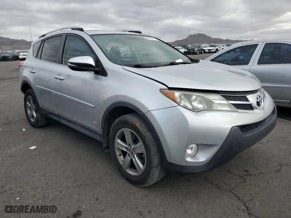 2015 Toyota RAV4 XLE with VIN 2T3RFREV0FW303718, listed as a Copart auction lot 48162115 with 196,425 mi miles and Salvage Title. Bid and sale history available at carsss.com. Image 4.