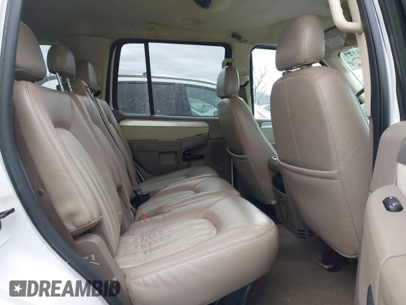 2005 Mercury Mountaineer Convenience z VIN 4M2DU86K15ZJ26605, wystawiony jako IAAI lot #41831527 z przebiegiem 211 080 mil mil oraz . Historia ofert i sprzedaży dostępna na DreamBid. Obrazek 8.