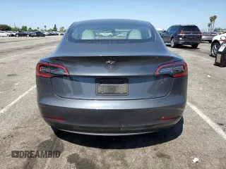 2023 Tesla Model 3 z VIN 5YJ3E1EA4PF619007, wystawiony jako Copart lot #57712685 z przebiegiem 30 855 mil mil oraz Szkoda całkowita • Salvage title. Historia ofert i sprzedaży dostępna na DreamBid. Obrazek 6.
