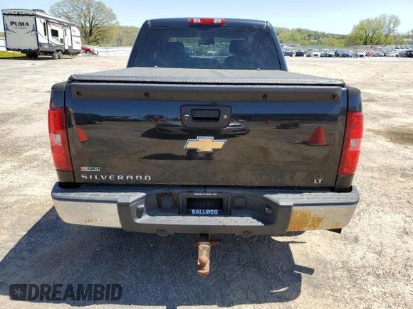 2010 Chevrolet Silverado 1500 LT with VIN 3GCRKSE32AG166081, listed as a Copart auction lot 56357465 with 198,797 mi miles and Clean Title. Bid and sale history available at DreamBid. Image 6.