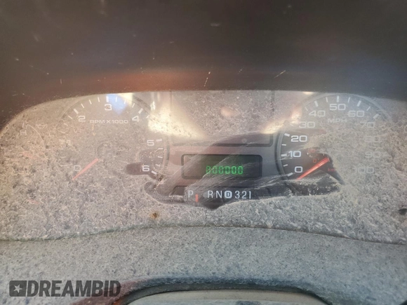 2005 Ford F-350 XL с VIN 1FDSF34595EC82207, выставлен на аукционе Copart как лот 81135964 с пробегом Не указан миль и Списание • Salvage title. История ставок и продаж доступна на DreamBid. Изображение 9.