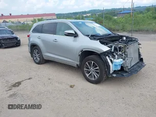 2017 Toyota Highlander XLE with VIN 5TDJZRFH9HS436785, listed as a IAAI auction lot 42712419 with 60,005 mi miles and . Bid and sale history available at DreamBid. Image 1.