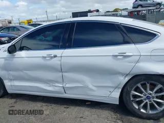 2017 Ford Fusion SE with VIN 3FA6P0HD5HR294185, listed as a IAAI auction lot 41818547 with 115,008 mi miles. Bid and sale history available at carsss.com. Image 14.