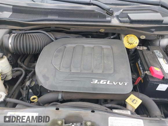 2014 Chrysler Town & Country Touring L with VIN 2C4RC1CG9ER376058, listed as a IAAI auction lot 42099348 with 186,226 mi miles and . Bid and sale history available at DreamBid. Image 10.