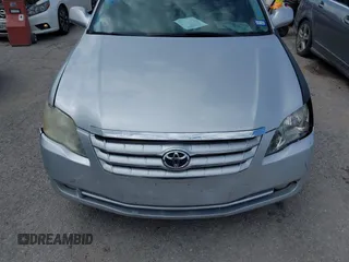 2006 Toyota Avalon XL with VIN 4T1BK36B86U127735, listed as a IAAI auction lot 42112001 with 173,861 mi miles. Bid and sale history available at carsss.com. Image 6.