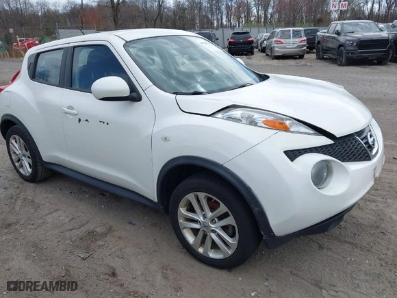 2014 Nissan Juke SL with VIN JN8AF5MV6ET362091, listed as a IAAI auction lot 41904311 with 175,306 mi miles. Bid and sale history available at carsss.com. Image 1.