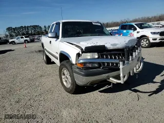 2000 Chevrolet Silverado 1500 LS with VIN 2GCEK19T0Y1326691, listed as a Copart auction lot 88698815 with 260,517 mi miles and Salvage Title. Bid and sale history available at carsss.com. Image 10.