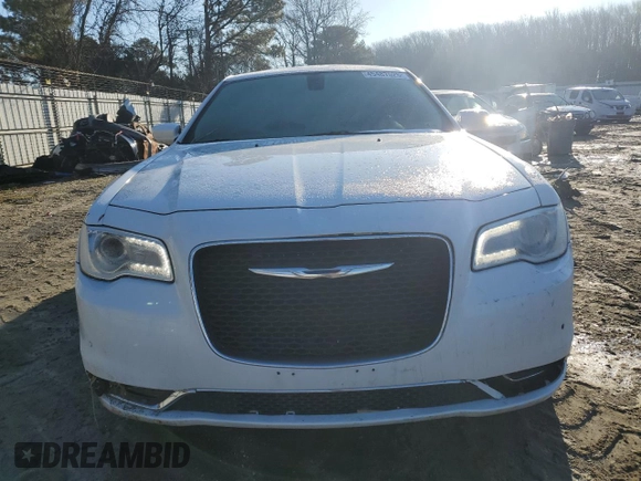 2016 Chrysler 300 Limited with VIN 2C3CCARG5GH230704, listed as a Copart auction lot 45487525 with 97,685 mi miles and Salvage Title. Bid and sale history available at DreamBid. Image 5.