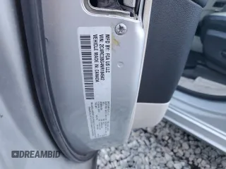 2022 Chrysler Pacifica Touring L z VIN 2C4RC3BG4NR184642, wystawiony jako Copart lot #85393494 z przebiegiem 137 326 mil mil oraz Tytuł czysty. Historia ofert i sprzedaży dostępna na DreamBid. Obrazek 13.