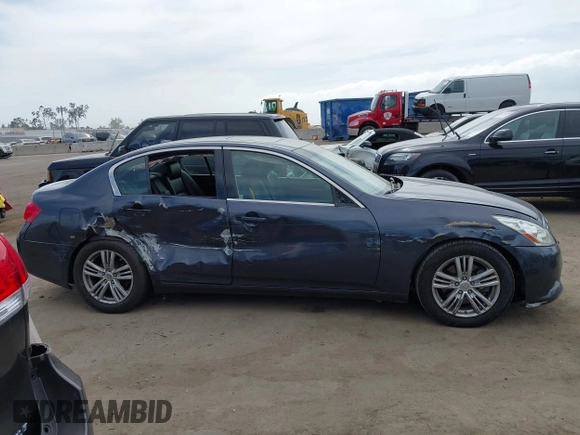 2011 Infiniti G25 Journey z VIN JN1DV6AP7BM830605, wystawiony jako IAAI lot #42237675 z przebiegiem 47 452 mil mil oraz . Historia ofert i sprzedaży dostępna na DreamBid. Obrazek 13.