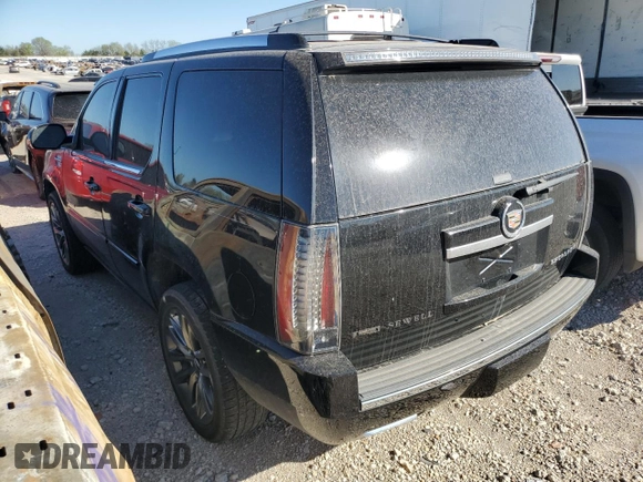 2013 Cadillac Escalade Premium with VIN 1GYS4CEF3DR150711, listed as a Copart auction lot 44190145 with 105,547 mi miles and Clean Title. Bid and sale history available at carsss.com. Image 2.