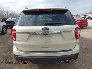 2018 Ford Explorer XLT z VIN 1FM5K8D8XJGB48238, wystawiony jako IAAI lot #42134728 z przebiegiem 88 434 mil mil oraz . Historia ofert i sprzedaży dostępna na DreamBid. Obrazek 16.