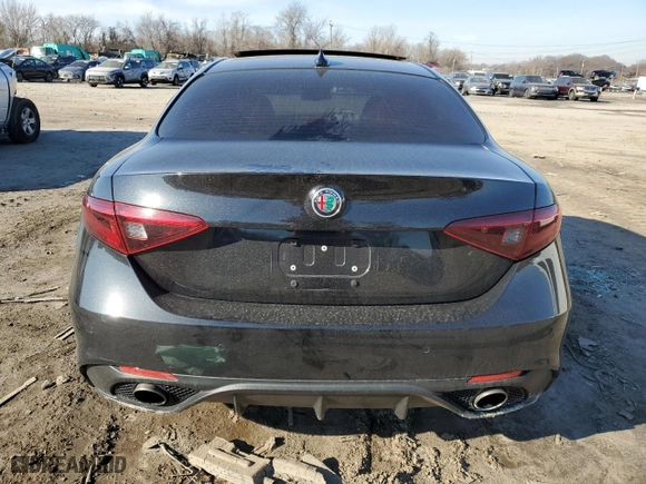 2018 Alfa Romeo Giulia Ti Sport with VIN ZARFAEEN6J7564744, listed as a Copart auction lot 85577794 with 59,395 mi miles and Salvage Title. Bid and sale history available at carsss.com. Image 6.