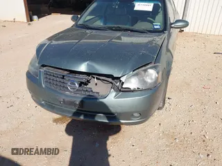 2005 Nissan Altima 2.5 S with VIN 1N4AL11D05N404581, listed as a IAAI auction lot 41721045 with 92,914 mi miles. Bid and sale history available at carsss.com. Image 6.