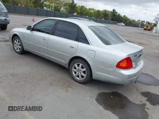 2001 Toyota Avalon XL with VIN 4T1BF28B11U183312, listed as a IAAI auction lot 42185284 with 319,027 mi miles and . Bid and sale history available at DreamBid. Image 3.