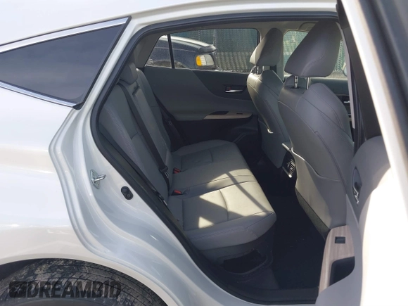 2022 Toyota Venza LE with VIN JTEAAAAH8NJ115518, listed as a IAAI auction lot 41758903 with 17,738 mi miles and . Bid and sale history available at DreamBid. Image 8.