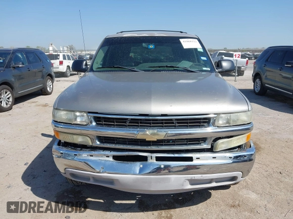 2004 Chevrolet Tahoe LT with VIN 1GNEC13Z84J315648, listed as a IAAI auction lot 41868112 with 198,901 mi miles. Bid and sale history available at carsss.com. Image 12.