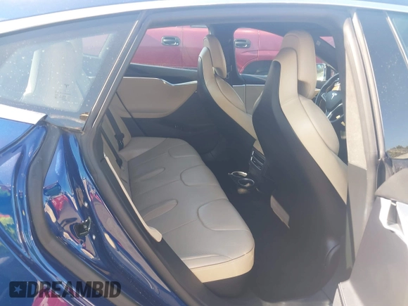 2016 Tesla Model S 90D with VIN 5YJSA1E48GF161604, listed as a IAAI auction lot 39977345 with 32,789 mi miles and . Bid and sale history available at DreamBid. Image 8.