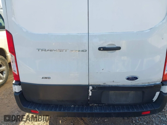 2023 Ford Transit Cargo z VIN 1FTBF4U80PKA47025, wystawiony jako IAAI lot #41715521 z przebiegiem 104 952 mil mil oraz . Historia ofert i sprzedaży dostępna na DreamBid. Obrazek 6.