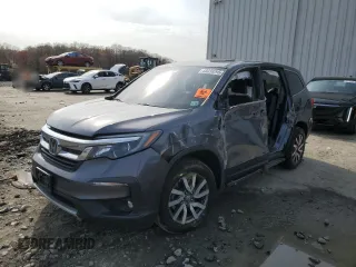 2020 Honda Pilot EX-L z VIN 5FNYF6H51LB008604, wystawiony jako Copart lot #53036295 z przebiegiem Nie podano mil oraz Szkoda całkowita • Salvage title. Historia ofert i sprzedaży dostępna na DreamBid. Obrazek 1.