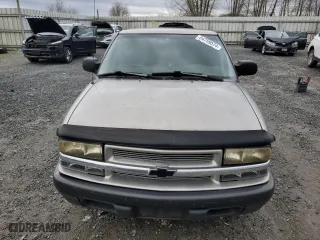 1998 Chevrolet S-10 LS with VIN 1GCCS1442W8245631, listed as a Copart auction lot 84759574 with 169,467 mi miles and Salvage Title. Bid and sale history available at carsss.com. Image 5.