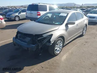 2015 Nissan Altima 2.5 with VIN 1N4AL3AP8FN914443, listed as a IAAI auction lot 41129502 with 139,221 mi miles. Bid and sale history available at carsss.com. Image 2.