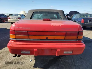 1995 Chrysler LeBaron z VIN 1C3EU4538SF506684, wystawiony jako Copart lot #76207694 z przebiegiem 197 644 mil mil oraz Tytuł czysty. Historia ofert i sprzedaży dostępna na DreamBid. Obrazek 6.