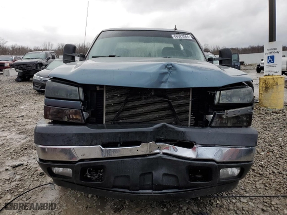 2007 Chevrolet Silverado 2500HD Classic LT3 with VIN 1GCHK23D47F129728, listed as a Copart auction lot 86923564 with 318,855 mi miles and Non Repairable. Bid and sale history available at carsss.com. Image 5.