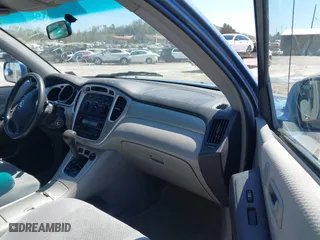 2005 Toyota Highlander with VIN JTEHD21A250037810, listed as a IAAI auction lot 42010190 with 181,645 mi miles. Bid and sale history available at carsss.com. Image 5.